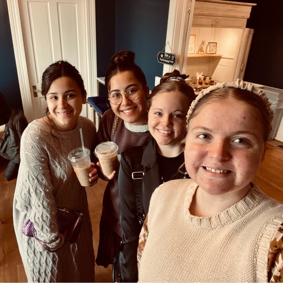 Hi✨ - Picture 3 of 4